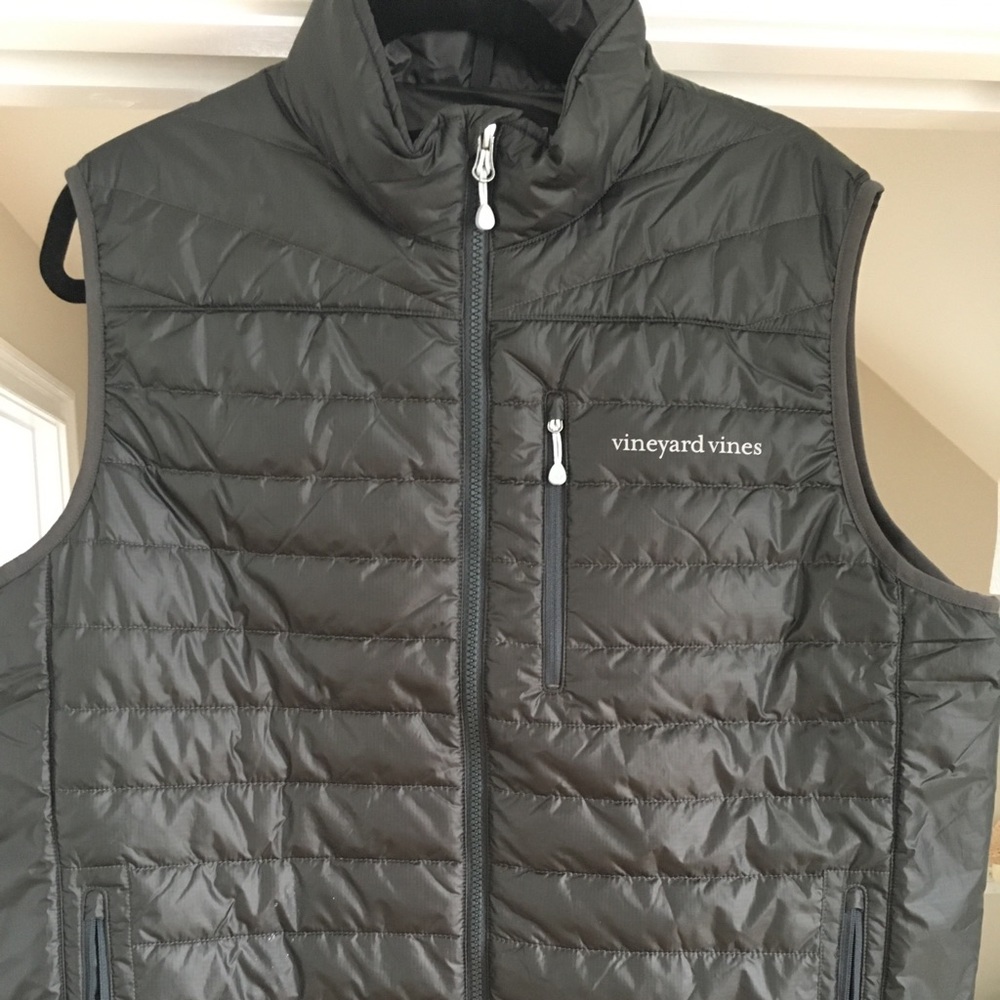 Men’s vineyard vine vest